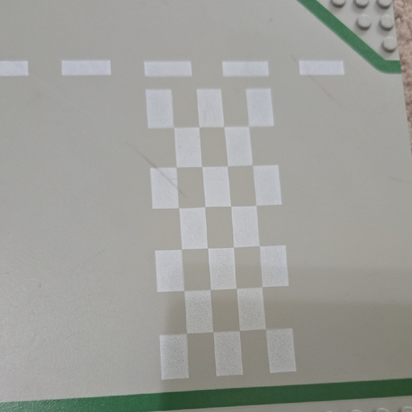 LEGO Gray Baseplate with Green and White Road Pattern - 32x32 Pegs - Picture 6 of 6